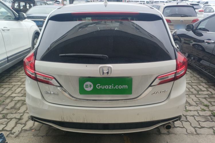 Used Honda Jade 2017 1.8L automatic Comfort version 5 seats
