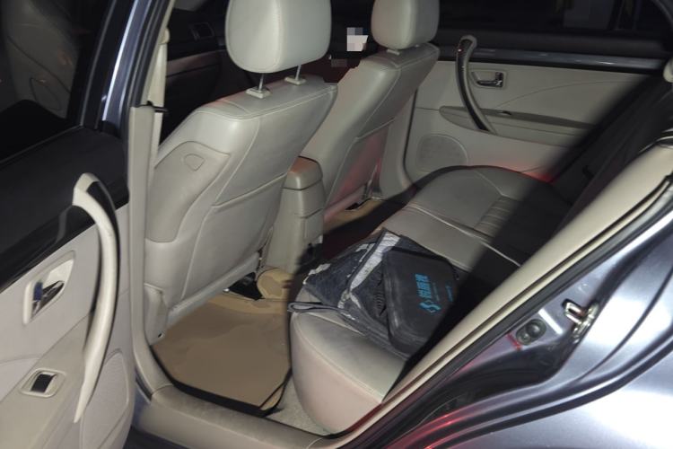 Used Bestune B70 2010 2.0L automatic luxury version