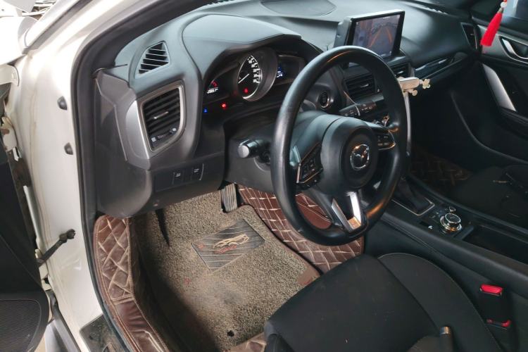 Used Mazda CX-4 2018 2.0L Automatic Two-Wheel Drive Blue Sky Dynamic Version China V Standard
