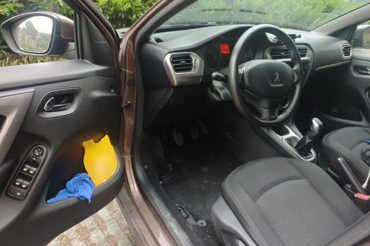 Used Peugeot 301 2014 1.6L Manual Luxury Edition
