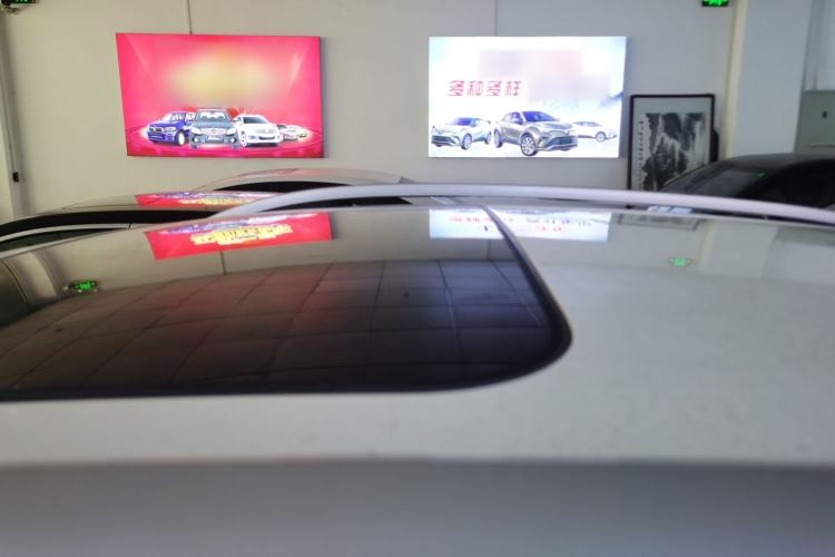 Used Venucia T90 2018 2.0L CVT Smart Connect Luxury Edition China V Standard