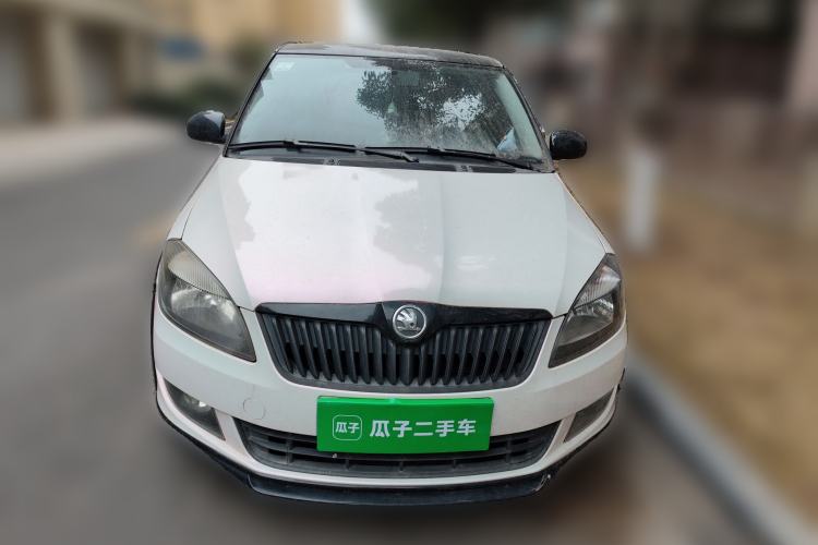 Used Skoda Fabia 2014 1.6L Automatic Monte Carlo Edition
