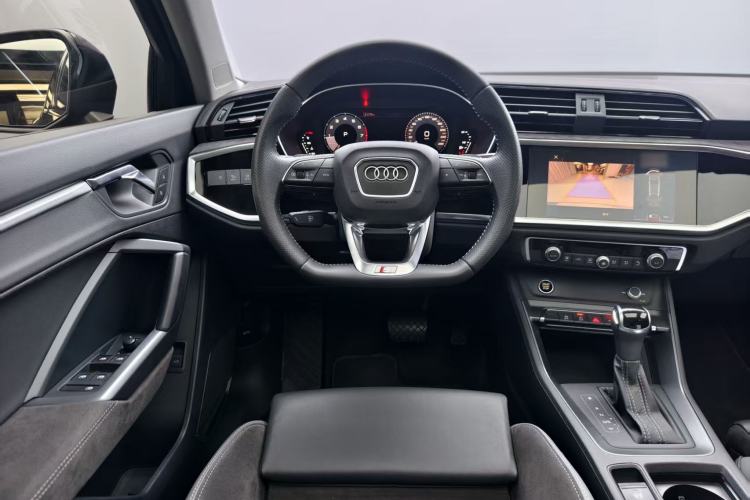 Used Audi Q3 Sportback 2020 40 TFSI Fashion Model
