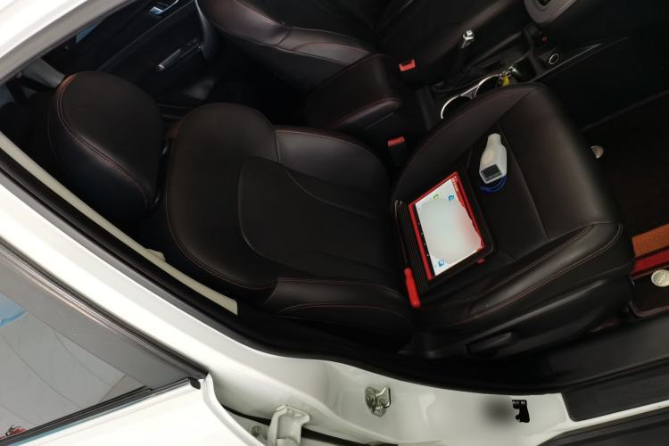 Used Haval M6 2019 1.5T DCT Two-Wheel Drive Elite Version China VI Standard Right Front Seat