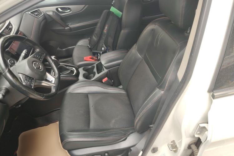 Used Nissan Qashqai 2019 2.0L CVT Luxury Edition Left Front Seat