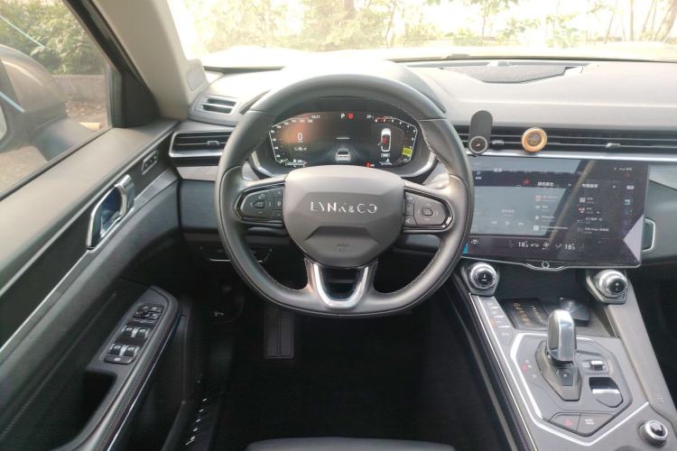 Used Lynk & Co 01 2021 2.0TD Two-Wheel-Drive Pro Trim