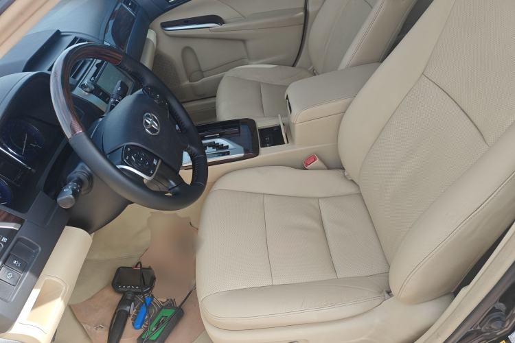 Used Toyota Camry 2015 Dual-Engine 2.5 HG Luxury Navigation Edition