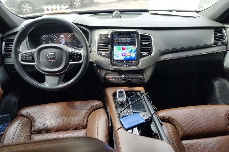 Used Volvo XC90 New Energy 2021 E-Drive Hybrid T8 Luxury Flagship 7-Seater Center Console