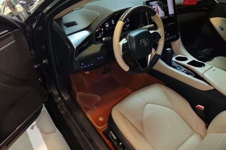 Used Toyota Avalon 2023 2.0L Luxury Edition Driver Seat