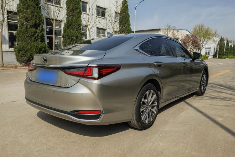 Used Lexus ES 2021 200 Excellence Edition
