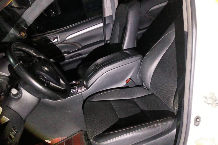 Used Toyota Highlander 2017 2.0T Four-Wheel Drive Luxury Edition 7 Seats
