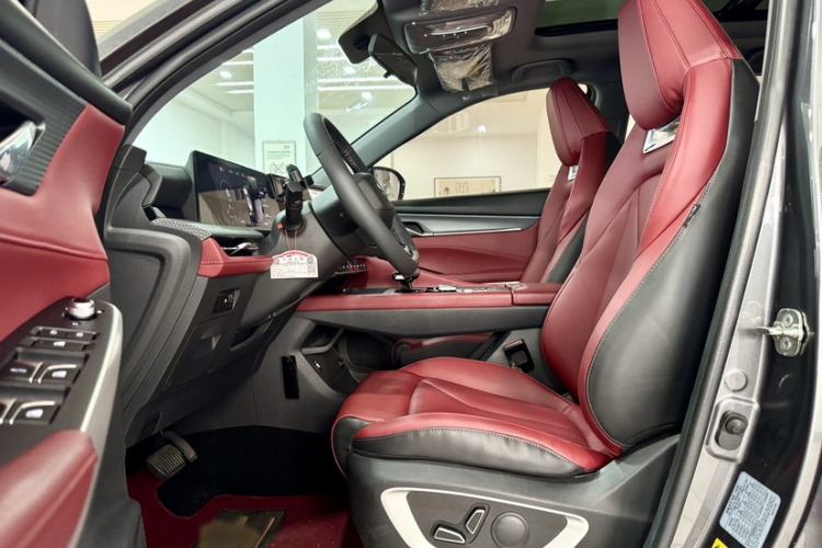 Used CHANGAN CS75 PLUS 2022 2nd Generation 1.5T Automatic Luxury Version Interior 4