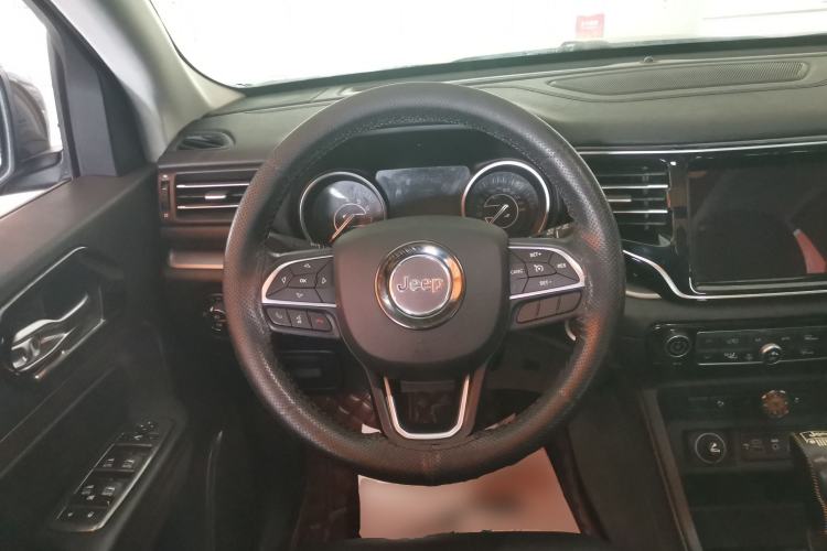Used Jeep Commander 2018 2.0T Two-Wheel Drive Enjoy Edition China V Steering Wheel
