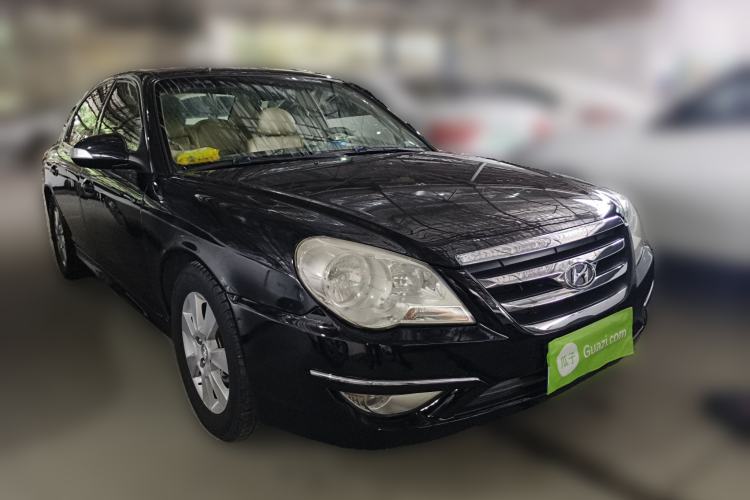 Used Hyundai MoInca 2009 1.8L Manual Luxury Edition GL Front Right 45 Deg