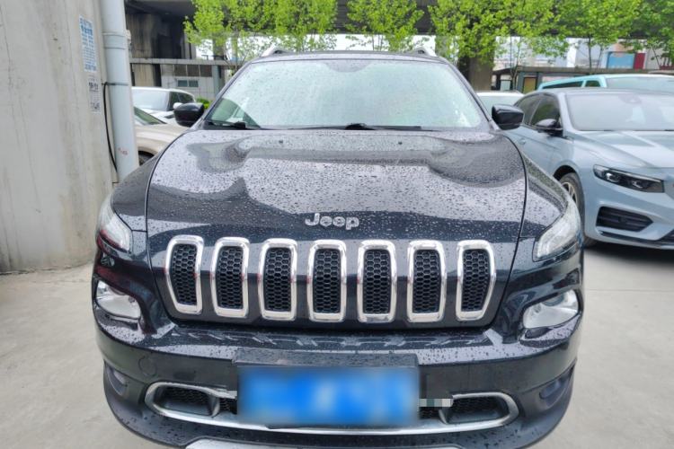 Used Jeep Cherokee 2017 2.0L Superior Edition