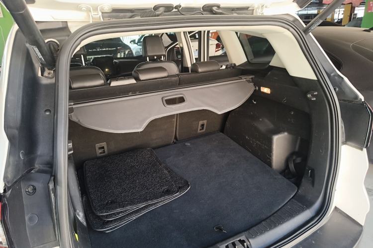 Used Ford Kuga 2019 EcoBoost 180 Two-Wheel-Drive Titanium Plus Model China V Standard Trunk