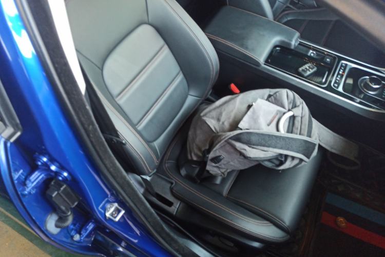 Used Jaguar XEL 2018 2.0T 200 PS LOVE Devotion Edition