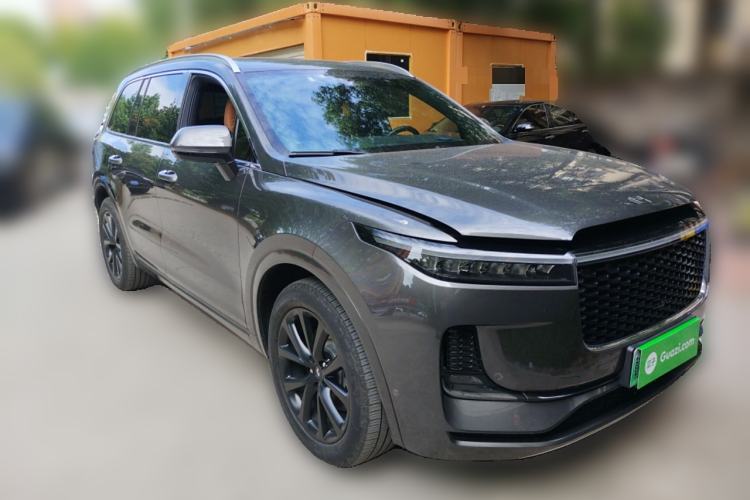 Used Li Auto ONE 2021 Extended-Range 6-Seater Version Front Right 45 Deg