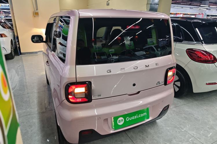 Used Geely Galaxy Panda 2023 Panda Mini 200km Endurance Bear Exterior 2