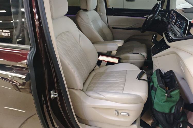 Used Buick GL8 2020 Avenir Avia Six-Seat Deluxe Edition
