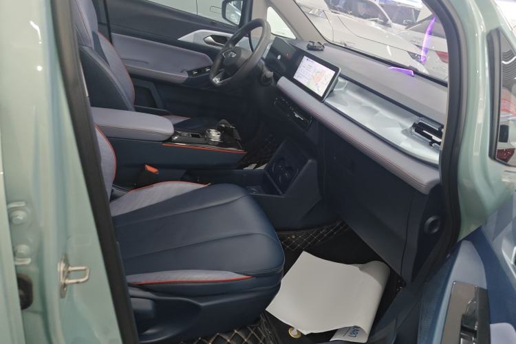 Used Geometry E Firefly 2023 401KM Linglong Tiger 5-Seater Right Front Seat