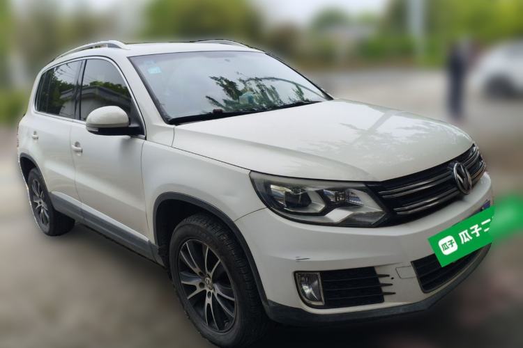 Used Volkswagen Tiguan 2013 1.8TSI Automatic Two-Wheel Drive Luxury Model Front Right 45 Deg