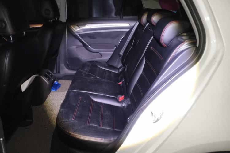 Used Volkswagen Golf 2014 1.6L Automatic Comfort Model Left Rear Seat