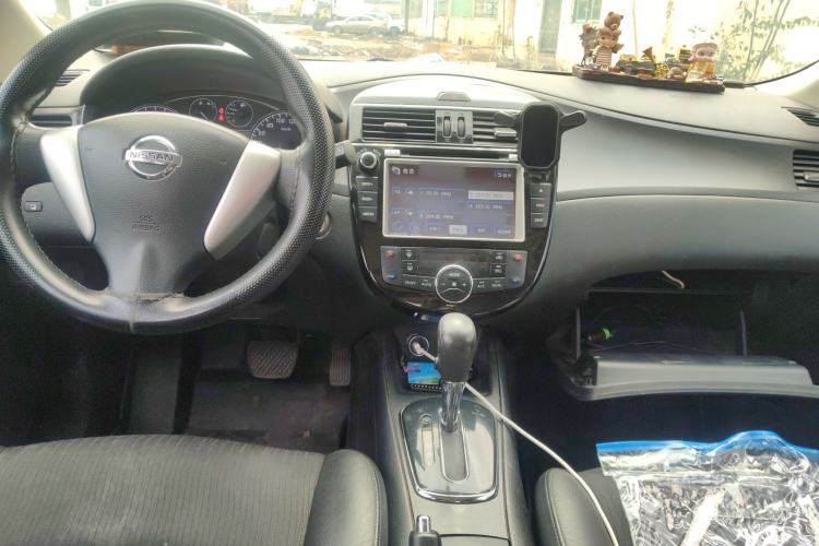 Used Nissan Tiida 2011 1.6L CVT Smart Version