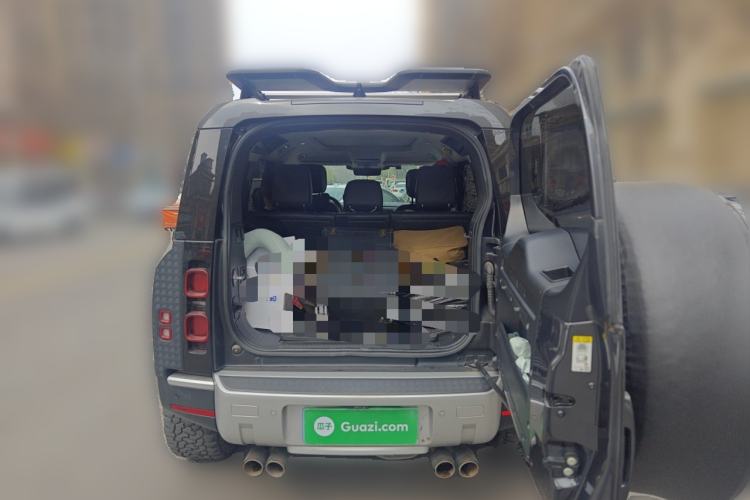 Used Land Rover Defender 2023 Facelift 110 3.0T P400 Dark Edition
