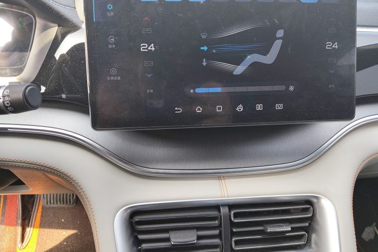 Used BYD Song PLUS New Energy 2023 Champion Edition DM-i 110KM Flagship Model Audio And AC Panel