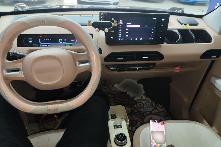 Used Geely Galaxy Panda 2024 200km Panda Kart Center Console