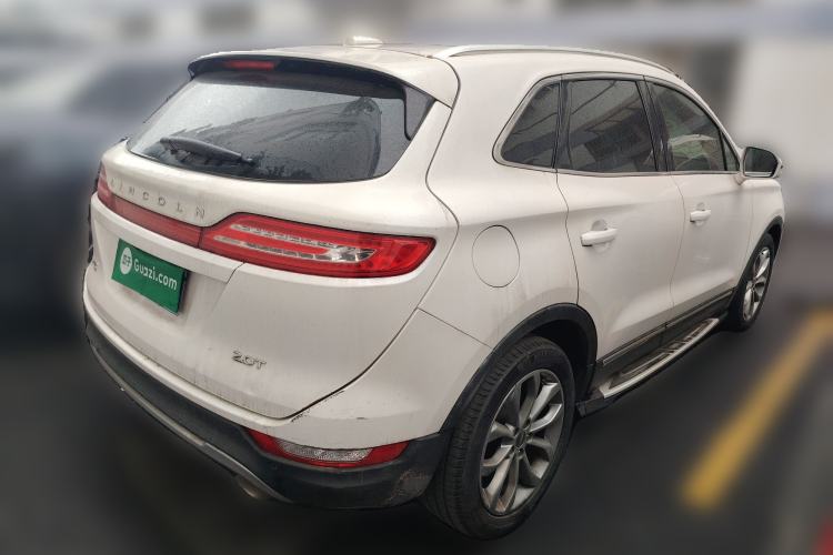 Used Lincoln MKC 2017 2.0T Two-Wheel-Drive Luxury Edition Rear Right 45 Deg