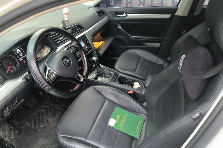 Used Volkswagen Lamando 2019 230TSI DSG Fashion Edition China V Standard Left Front Seat