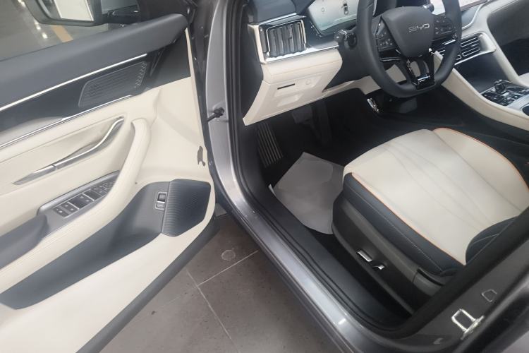 Used BYD Song PLUS New Energy 2024 Honor Edition EV 520km Premium Model