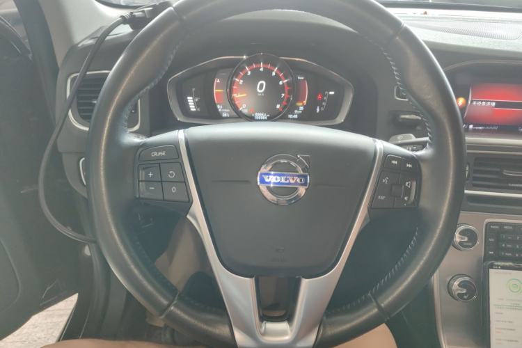 Used Volvo S60 2018 S60L T4 Zhiyuan Edition
