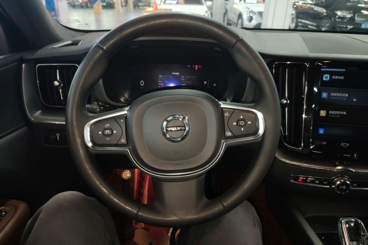 Used Volvo XC60 2022 B5 4x4 Zhiyi Luxury Edition