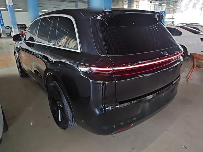 Used Li Auto L8 2023 Pro Model — 4