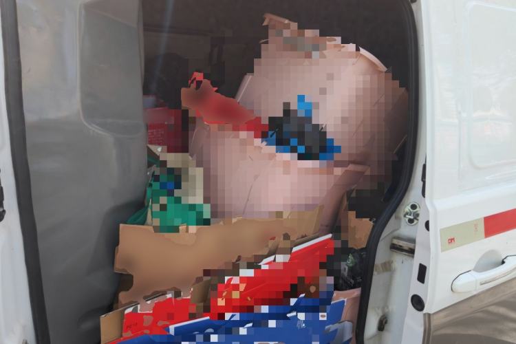 Used Jinbei New Hiace S 2021 1.5L Wealth Van Non-Air-Conditioned Version China VI Standard SWC15M Left Rear Seat