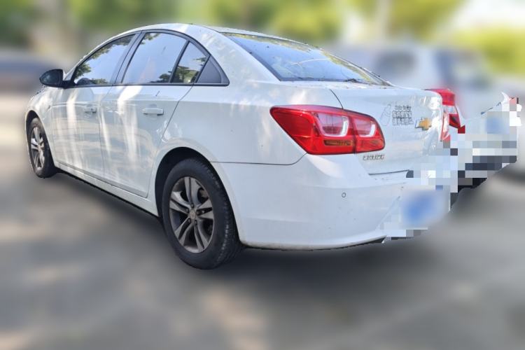 Used Chevrolet Cruze 2015 1.5L Classic SE AT Rear Left 45 Deg
