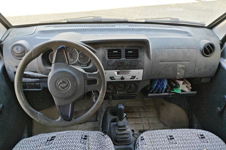 Used Dongfeng Xiaokang K07S 2016 1.0L Practical Version DK10 Center Console