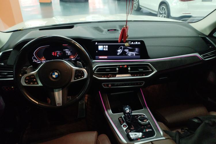 Used BMW X5 2019 xDrive40i Luxury Model with M Sport Package