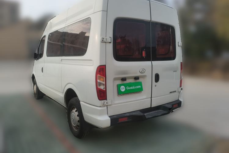 Used SAIC MAXUS Xintu V80 2018 2.5T 6-Speed Manual Aoyuntong Short Wheelbase Mid-Height 5-6 Seater