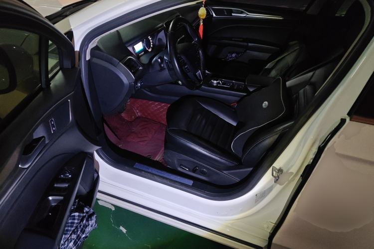 Used Ford Mondeo 2017 EcoBoost 180 Stylish Model Left Front Seat