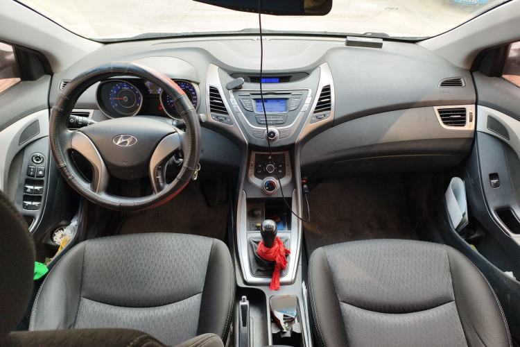Used Hyundai Elantra (5th Generation / Langdong) 2012 1.6L Manual Fashion Edition