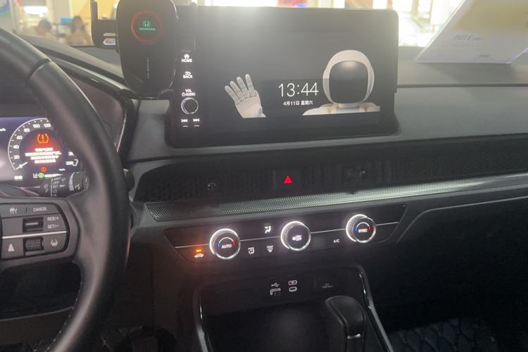 Used Honda Breeze 2023 240TURBO Two-Wheel-Drive Luxury Edition 5 Seats Audio And AC Panel