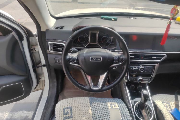 Used Zotye Domy X5 2017 Classic Edition 1.5T CVT Supreme Model
