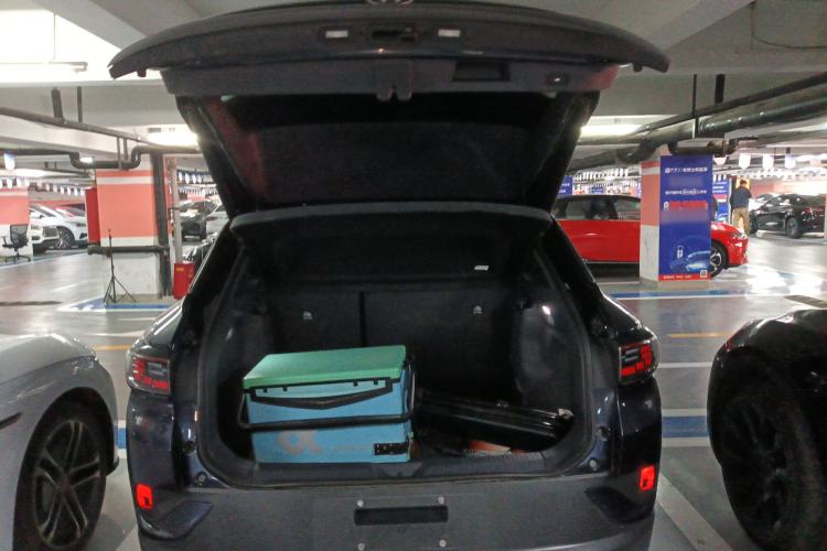 Used Volkswagen ID.4 CROZZ 2022 Long-Range Lite PRO Edition Trunk