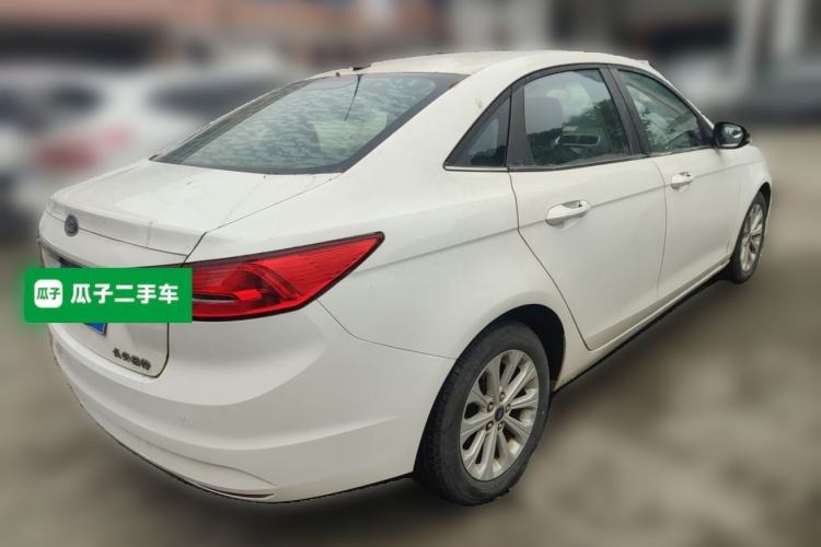 Used Ford Escort 2015 1.5L Automatic Fashion Model Rear Right 45 Deg