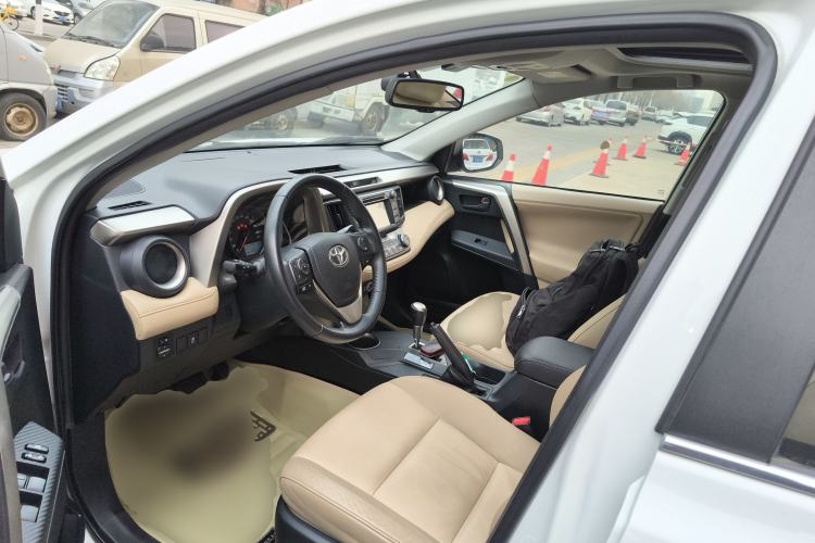 Used Toyota RAV4 2013 2.5L Automatic 4x4 Elite Edition
