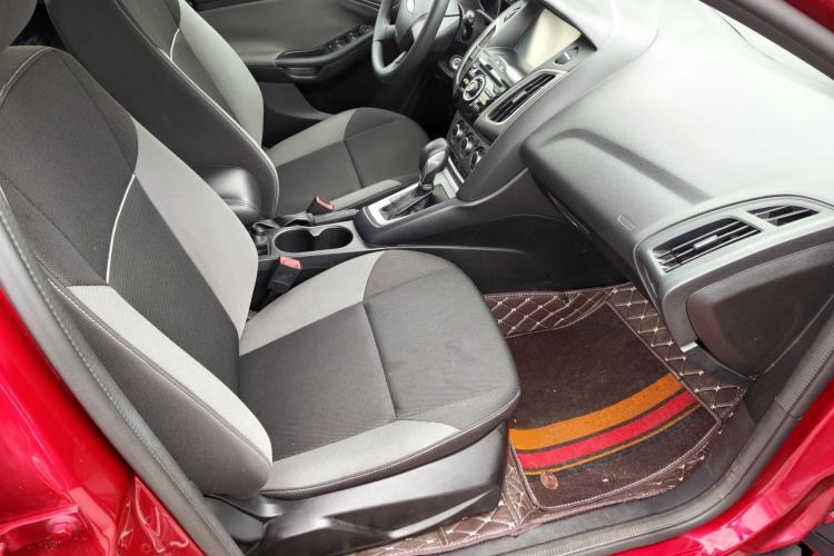 Used Ford Focus 2012 Hatchback 1.6L Automatic Comfort Model Interior 4